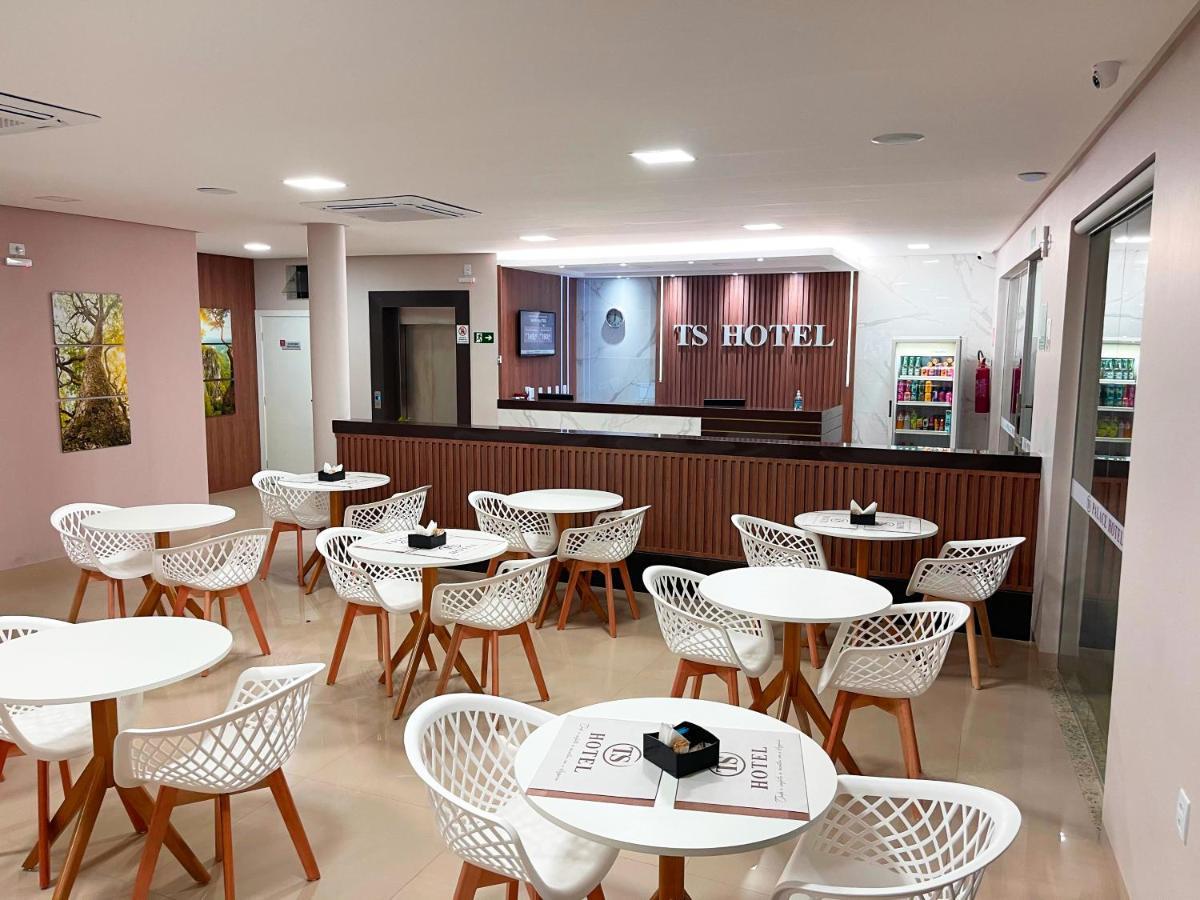 Ts Hotel Porteirinha Exterior photo