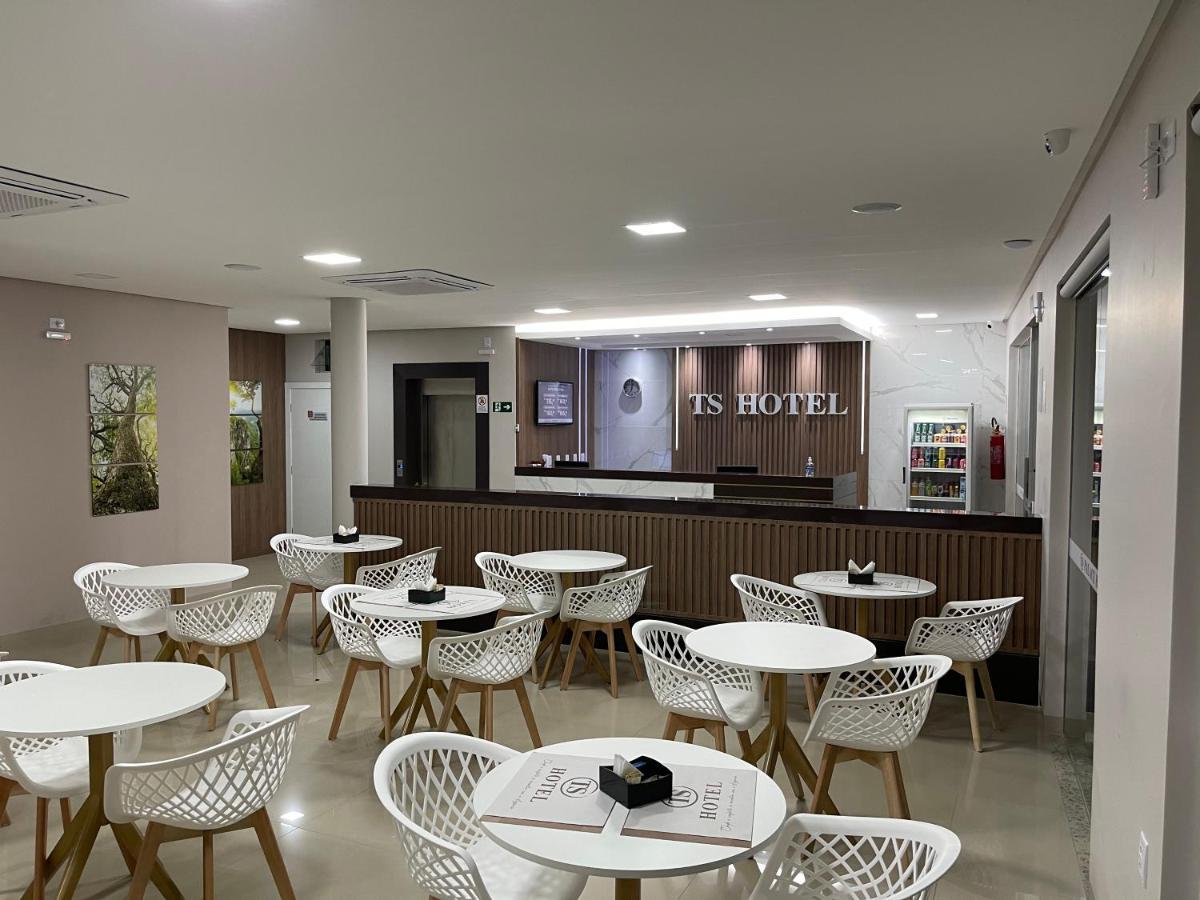 Ts Hotel Porteirinha Exterior photo